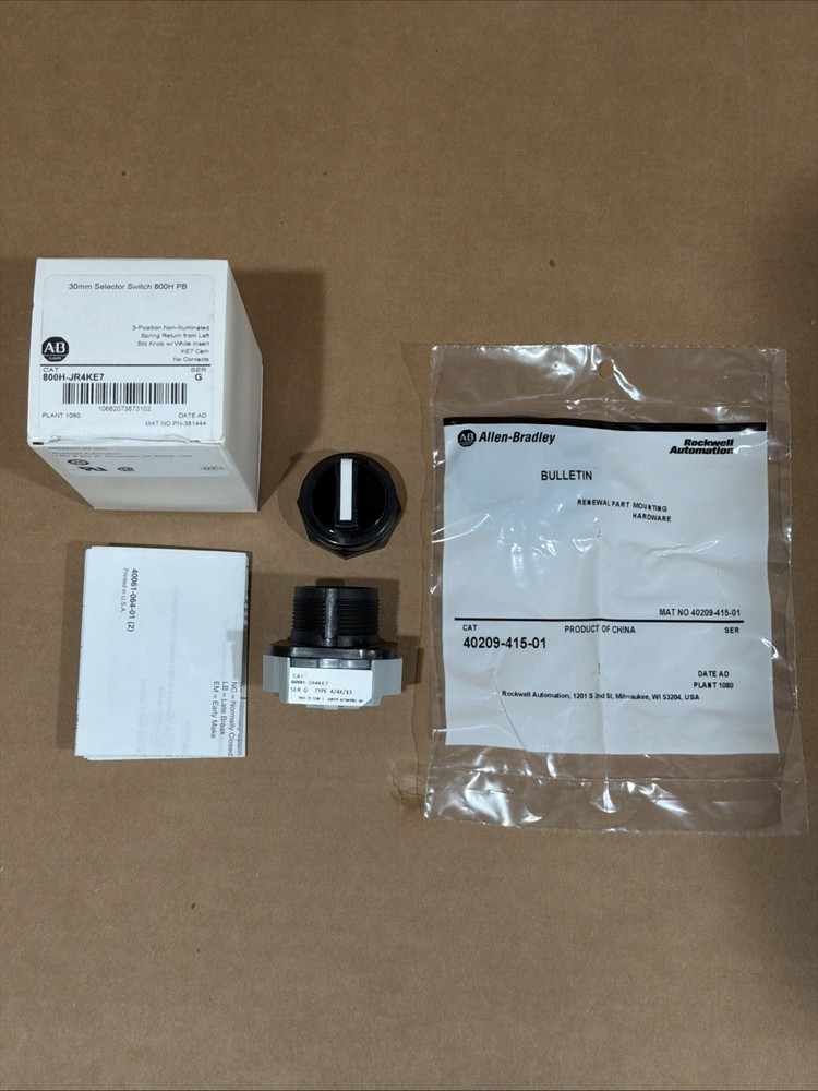Allen Bradley Selector Switch 800H-JR4KE7 3 Position Spring Return Left