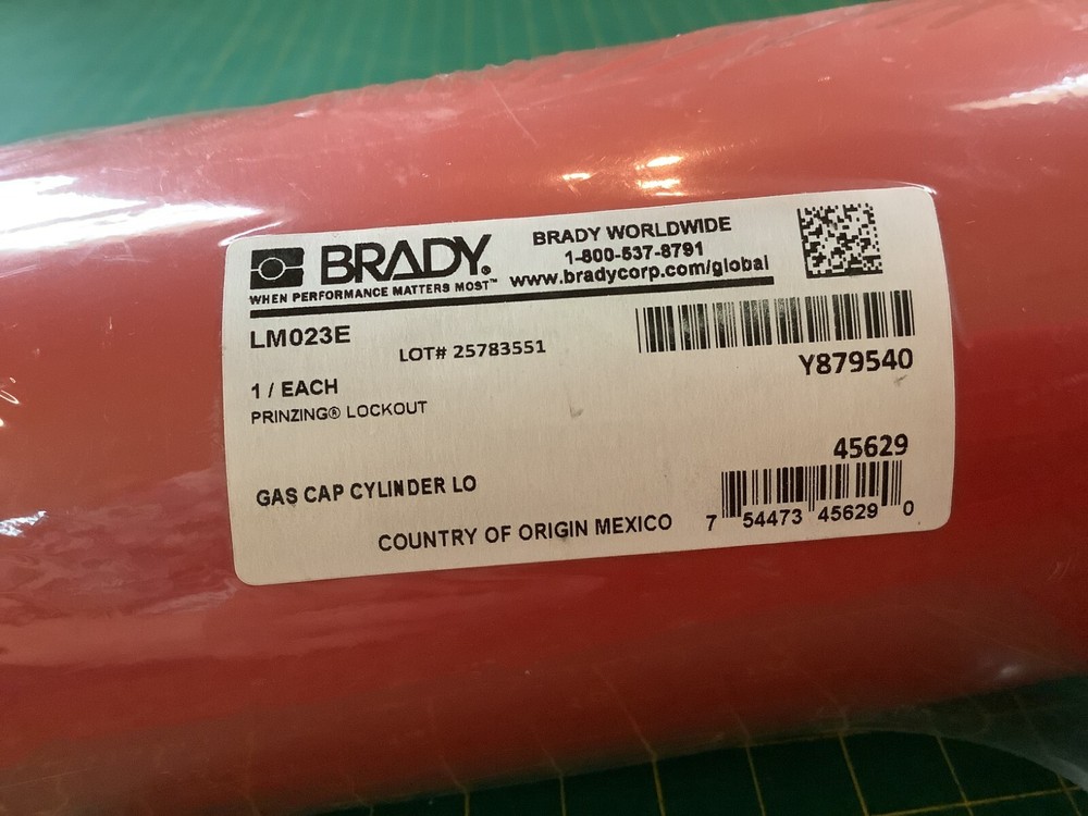 BRADY LM023E Gas Cylinder Lockout