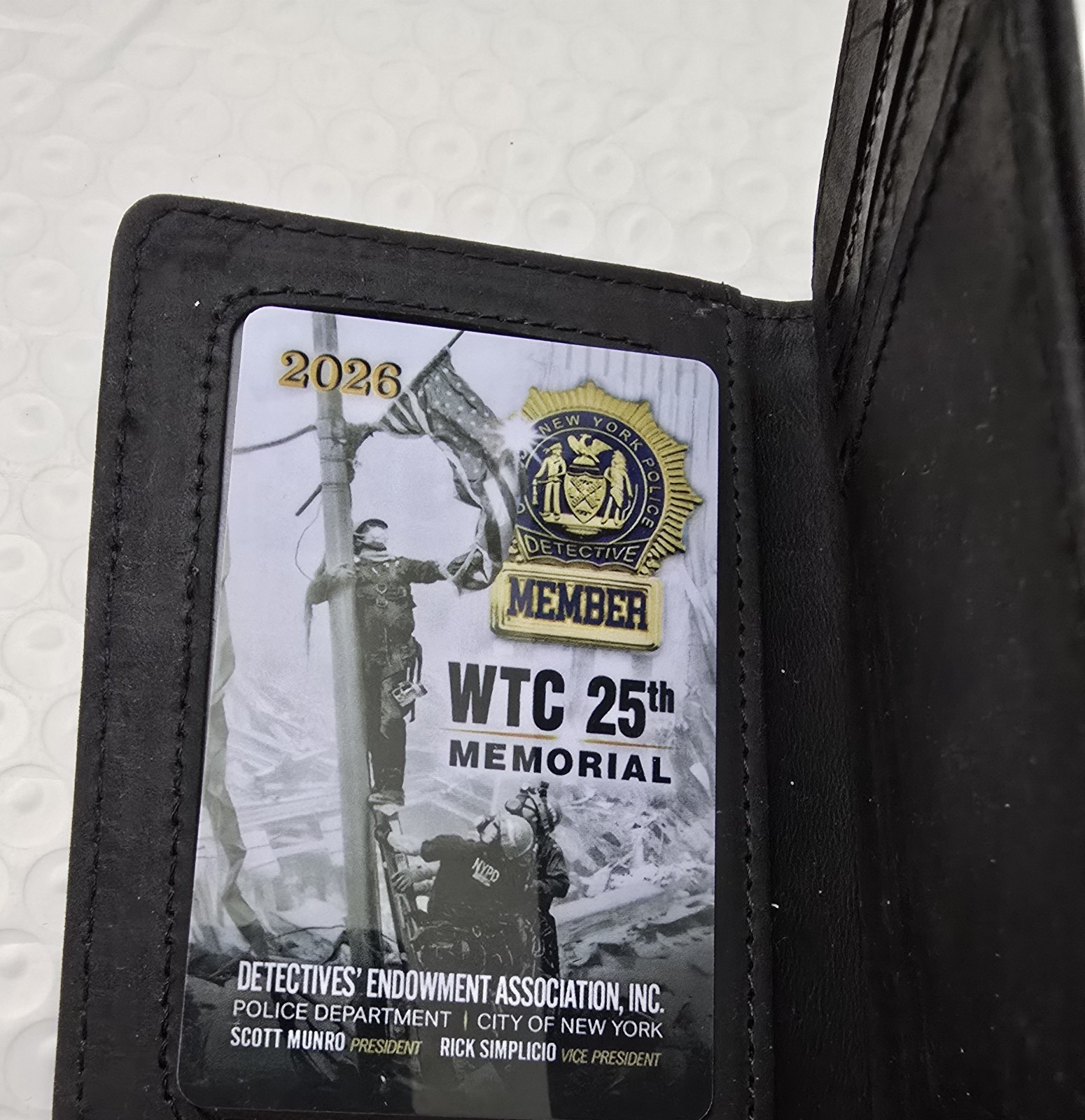 NYPD Detective Family Member Wallet With Mini Badge Replica And Detective...