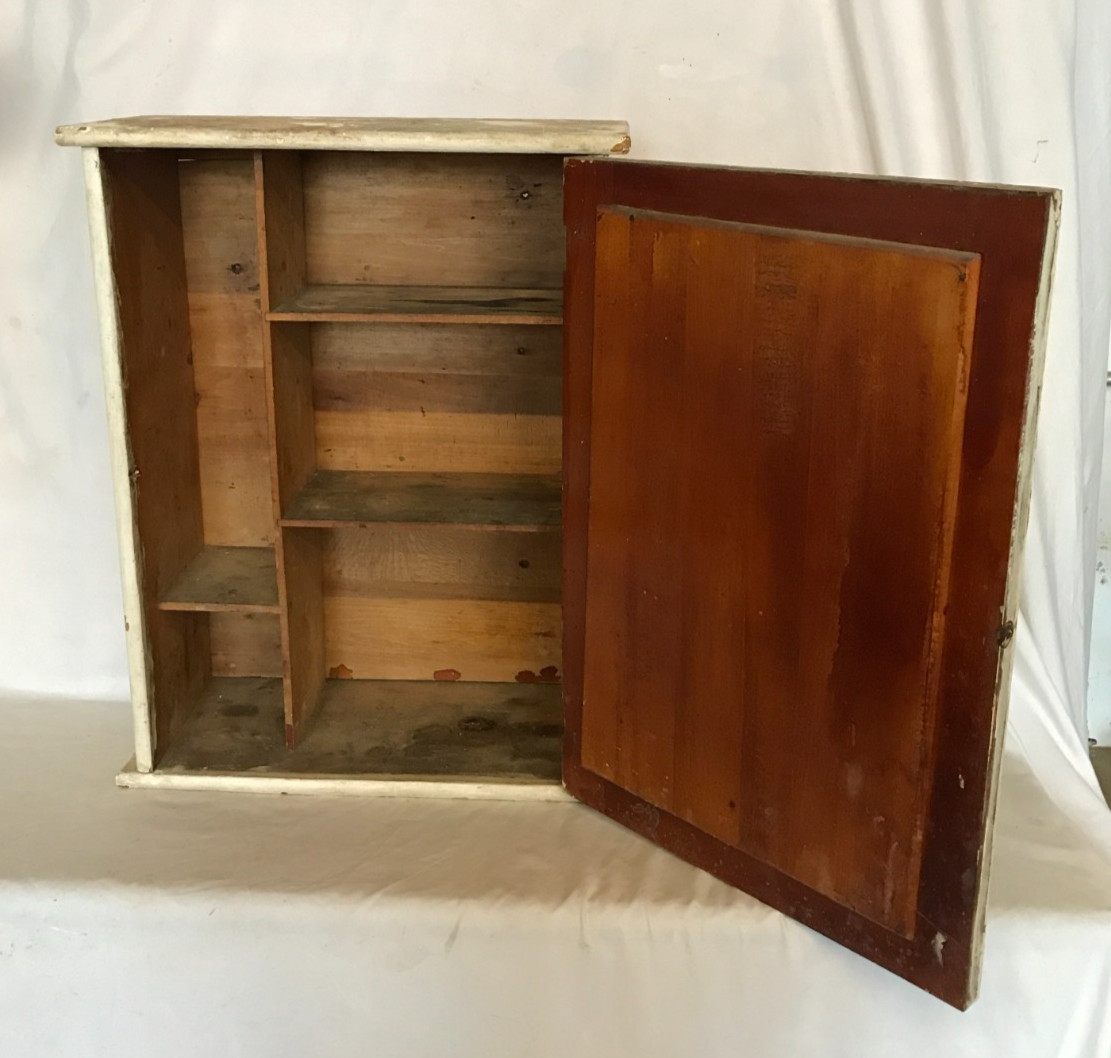 VTG Shabby White 17x21 Wood Wall Mounted Medicine Cabinet Chic Old 479-26B