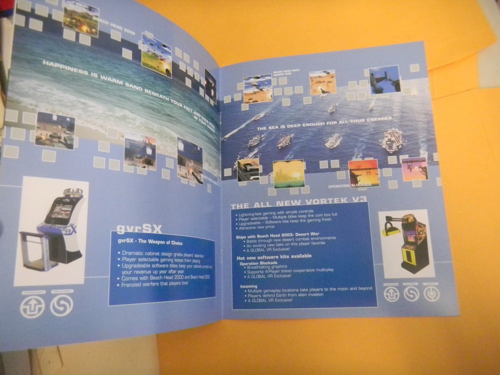 old stock GLOBAL VR    ARCADE   GAME  FLYER