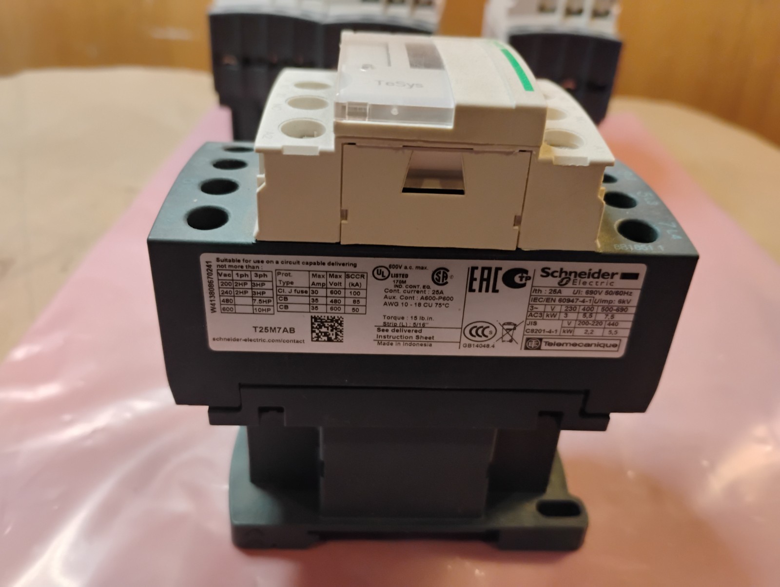 Scheider Electric LC1DT25 Contactor 220V 25A - Fast Ship