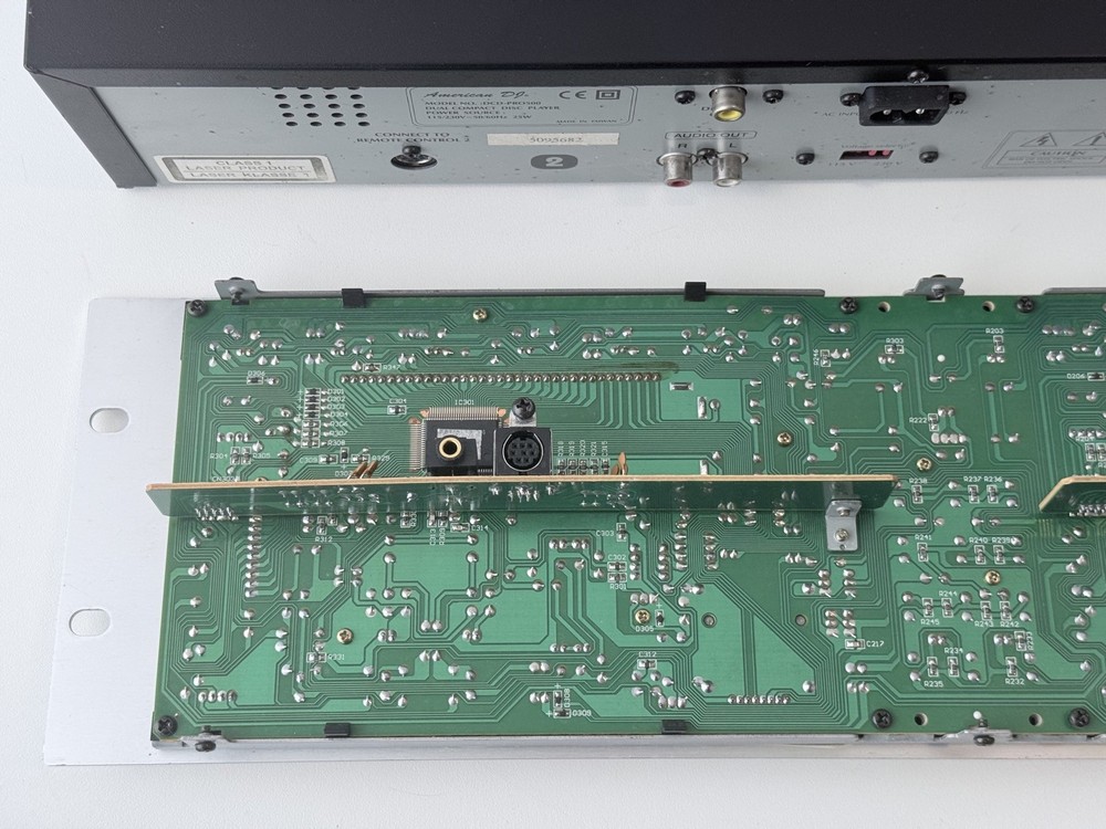 American DJ DCD-PRO500 Dual CD Player (NEEDS SERVICE)