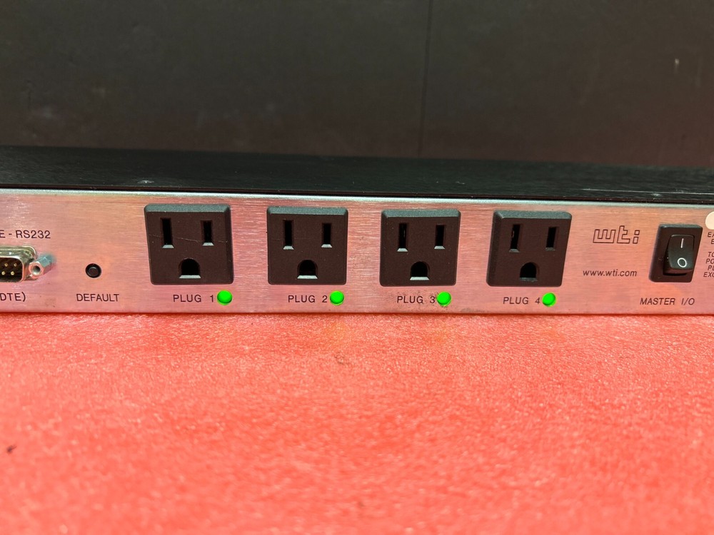 WTI Internet Power Switch IPS-400