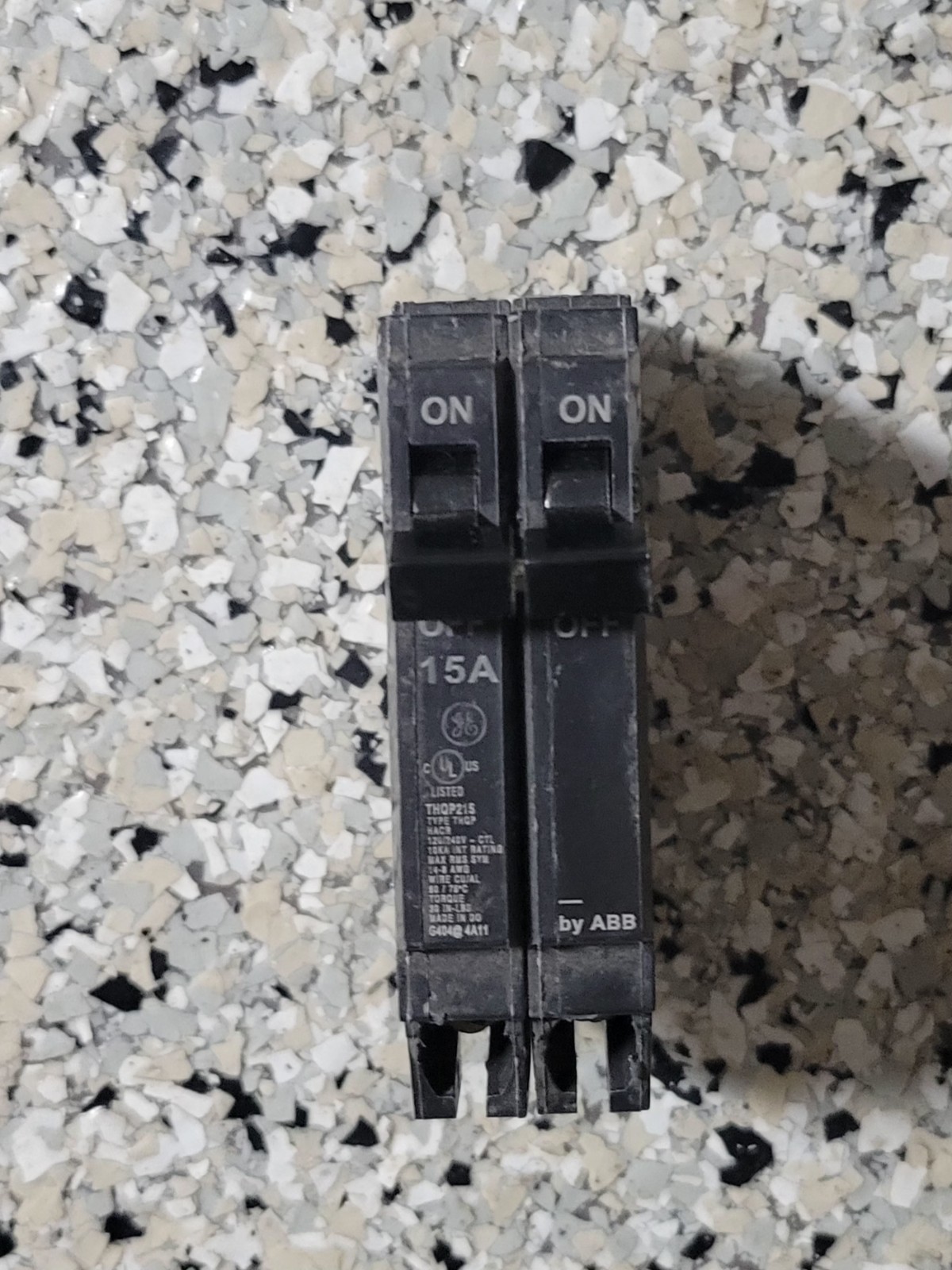 8 PACK GE/ABB 15 Amp THIN Series 2 Pole Circuit Breaker. THQP215. NEW Open Box