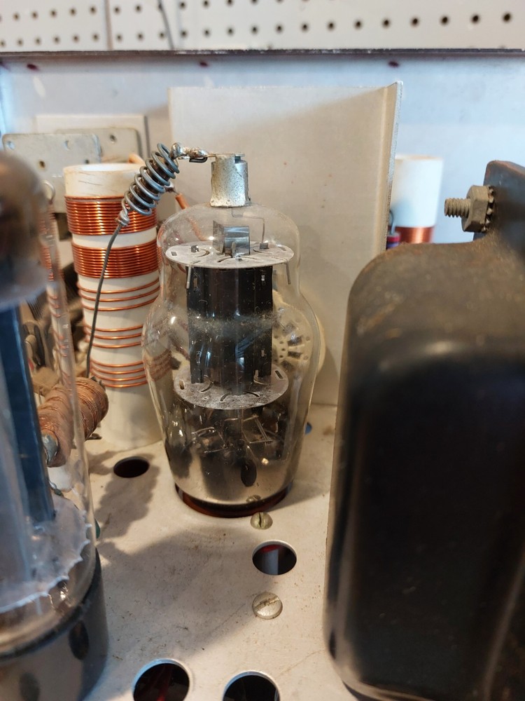 Johnson Viking Adventurer Ham CW Transmitter Assume for Parts or Not Working