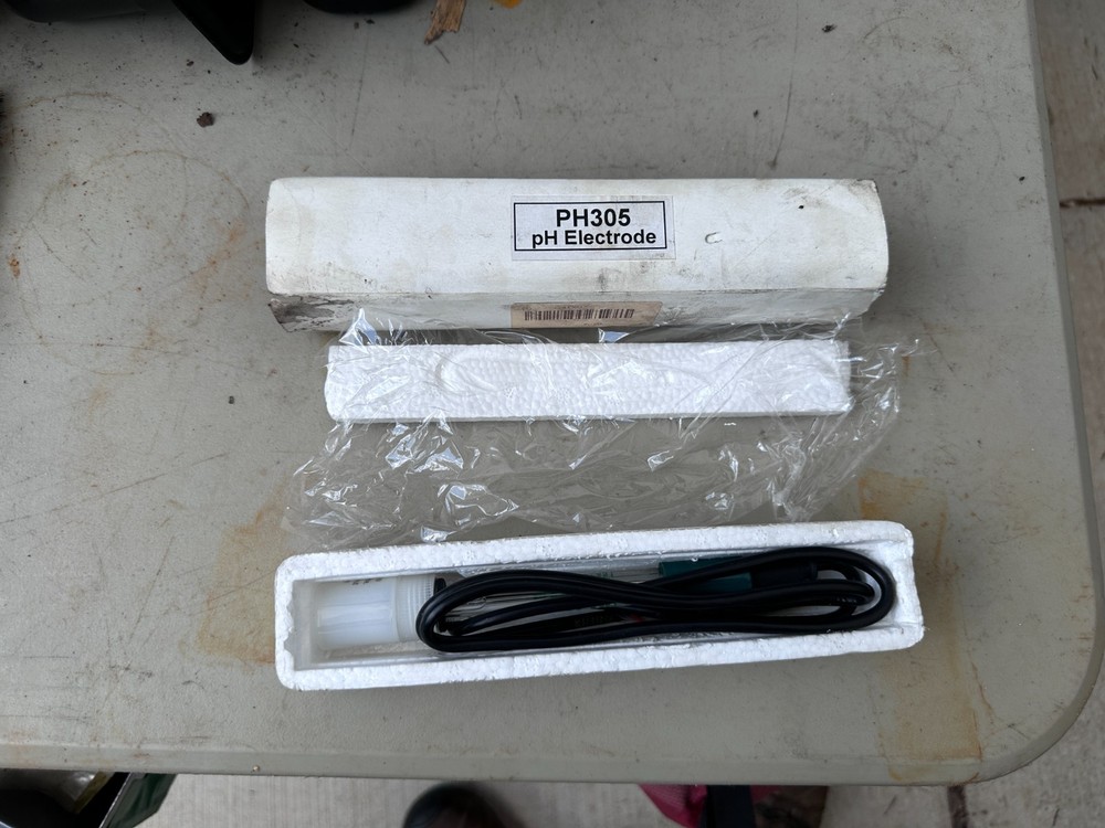 EXTECH Replacement Electrode: Conductivity/pH/T - PH305 pH Electrode - 4TXG7