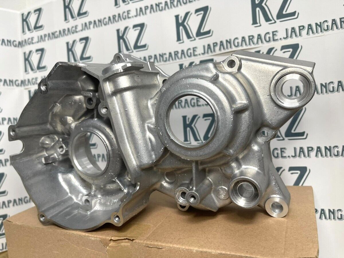 Yamaha Genuine BLASTER YFS200 ENGINE CASES CRANKCASE 2XJ-15111-01-00 NEW