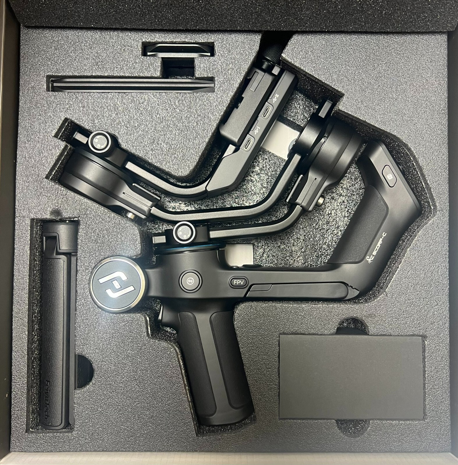 Feiyu Tech SCORP C Camera Stabilizer 3-Axis Handheld Gimbal for DSLR Mirrorless