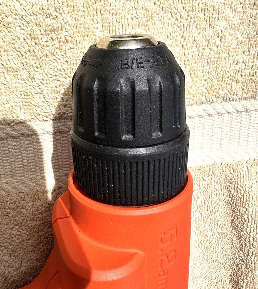 BLACK & DECKER CORDED DRILL MODEL NO. RD260