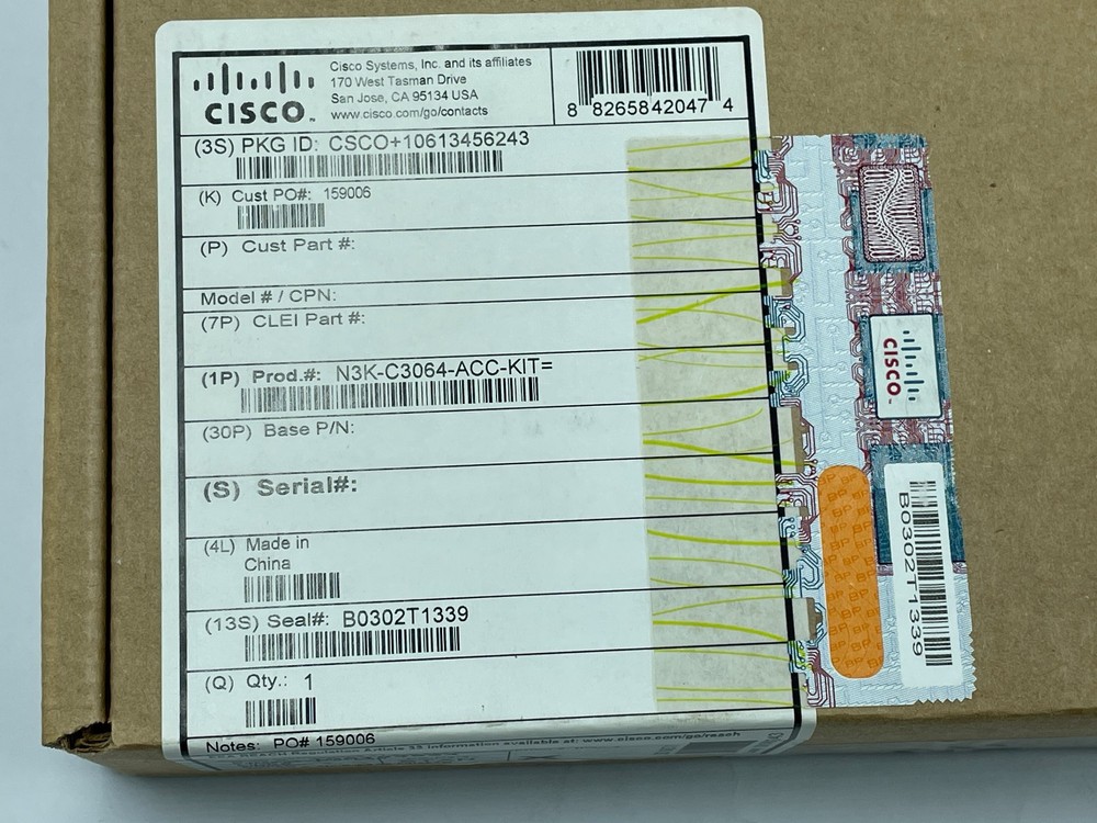 Cisco N3K-C3064-ACC-KIT Accessory Kit / Rack-mount Kit