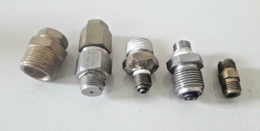 Hand held test pump Pressure calibrator AdaptersFitting