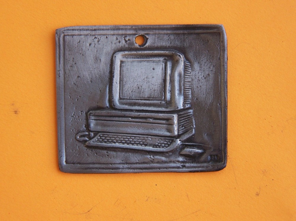 Computer Milagro Ex Voto - Technology Issues, Broken Tech