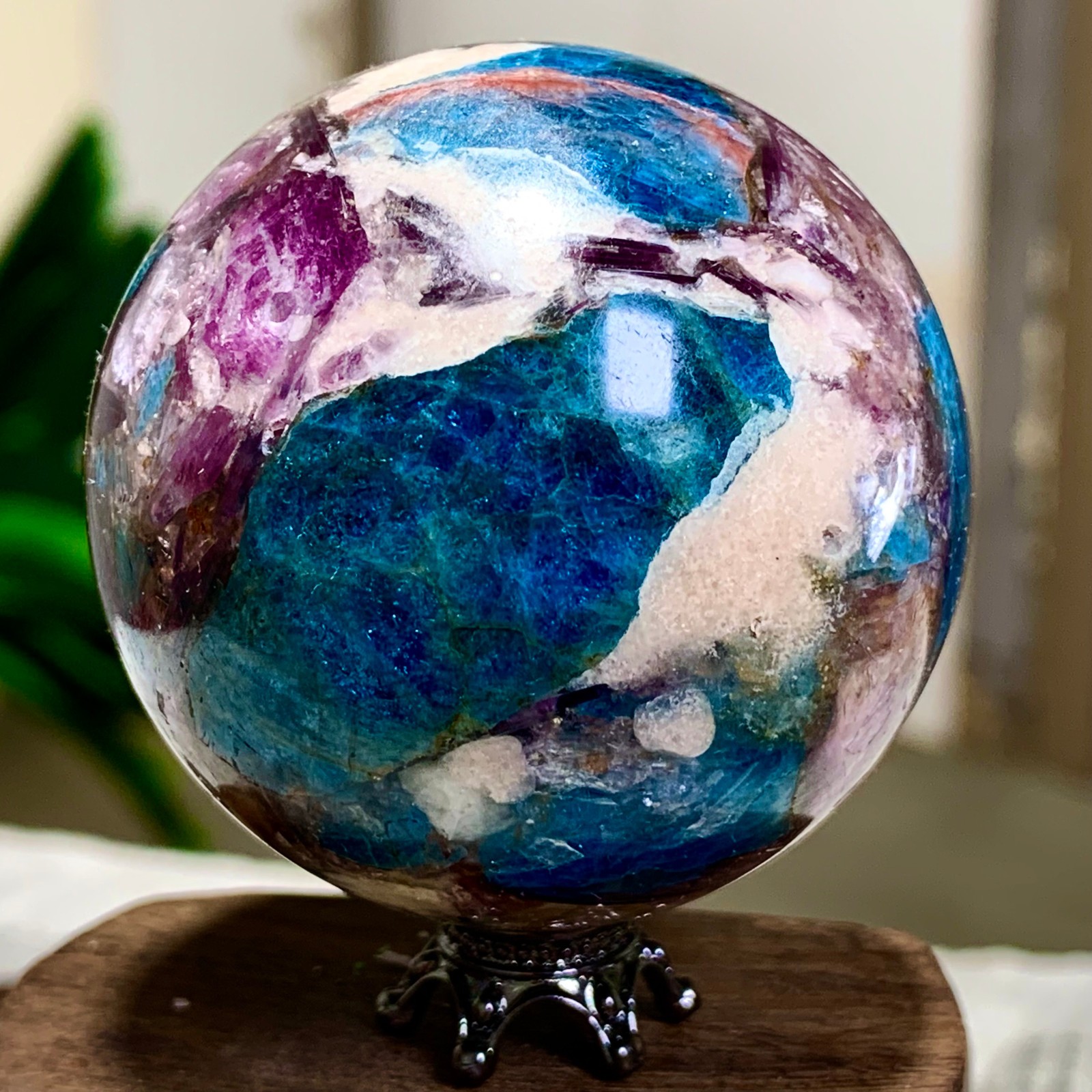 152G Natural Blue Aptite +Sun Stone purple lepidolite Sphere mineral sample