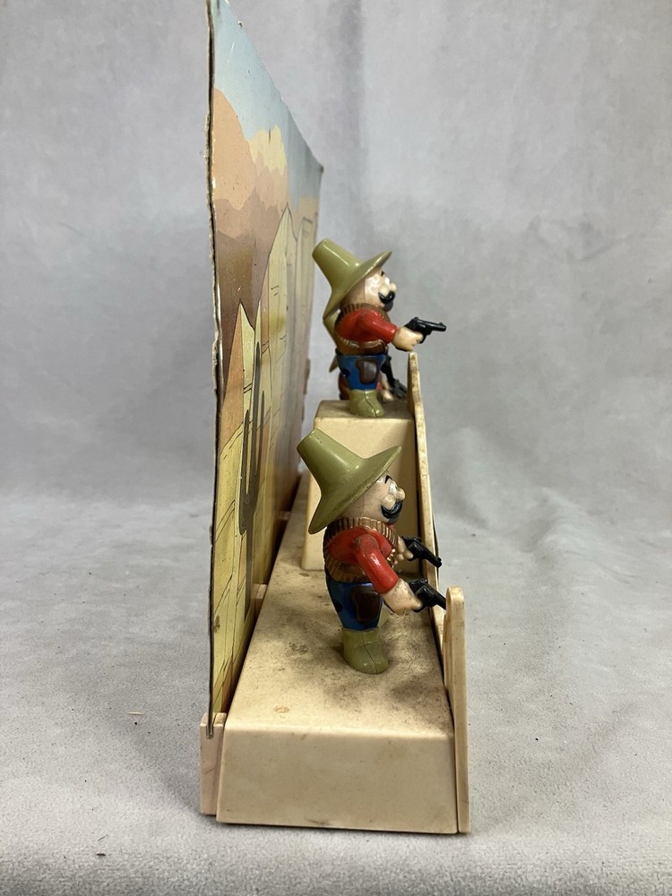 Gunslingers Interactive Shooting Game