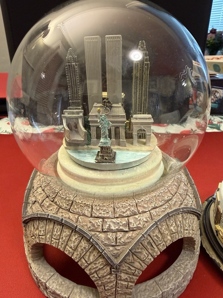 Macy’s Twin Tower Snow Globe. Music Box Working.