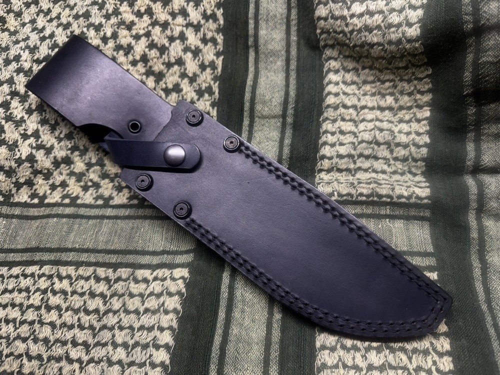 Busse HellRazor 2, TGLB, Ratweiler Classic Hunter Sheath