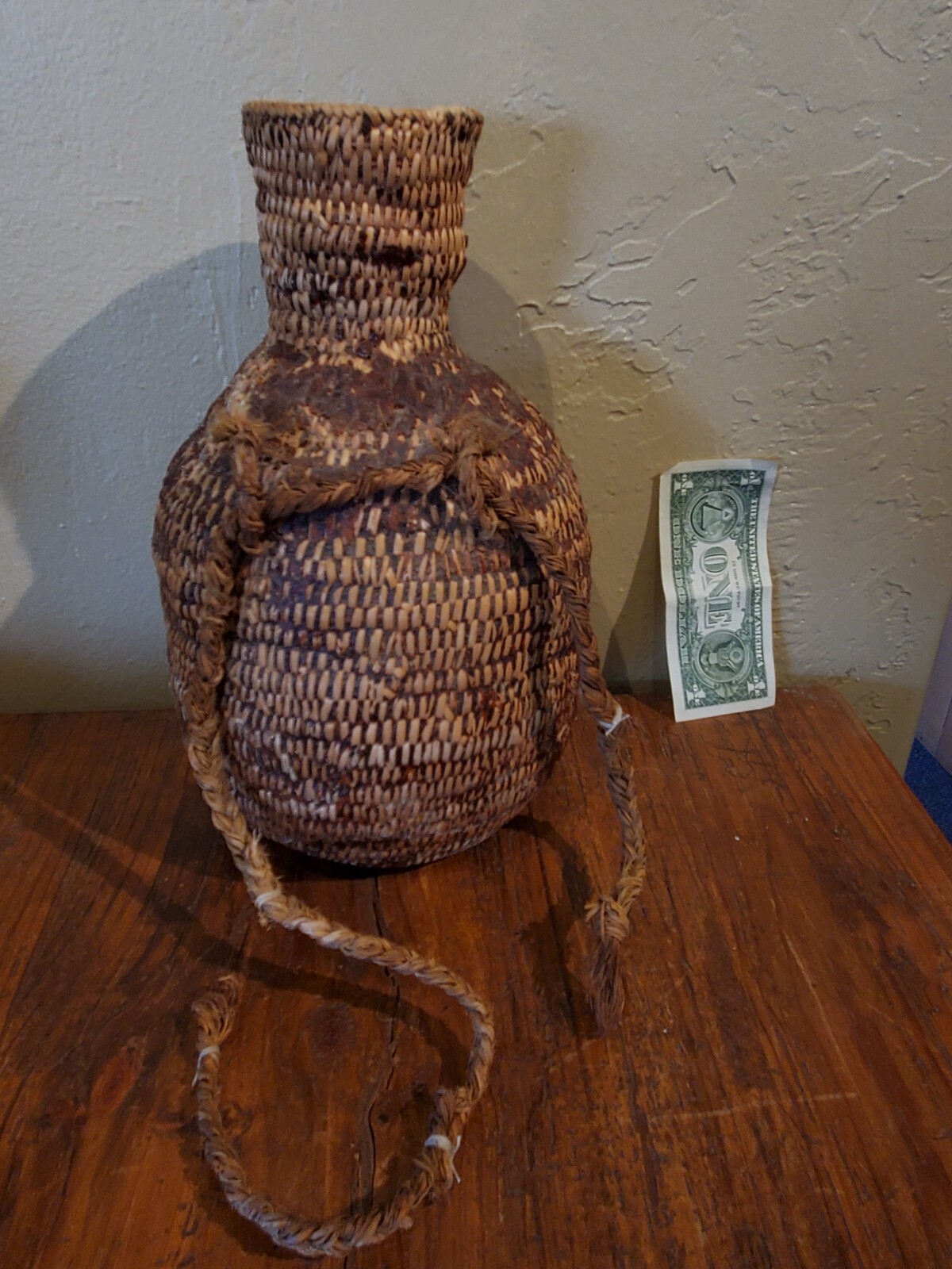 Antique OLD Native American Indian Paiute APACHE water tus basket 19th c.