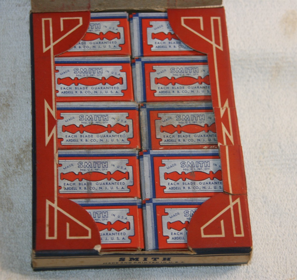 1940'S SMITH RAZOR BLADE STORE DISPLAY-20 PACK