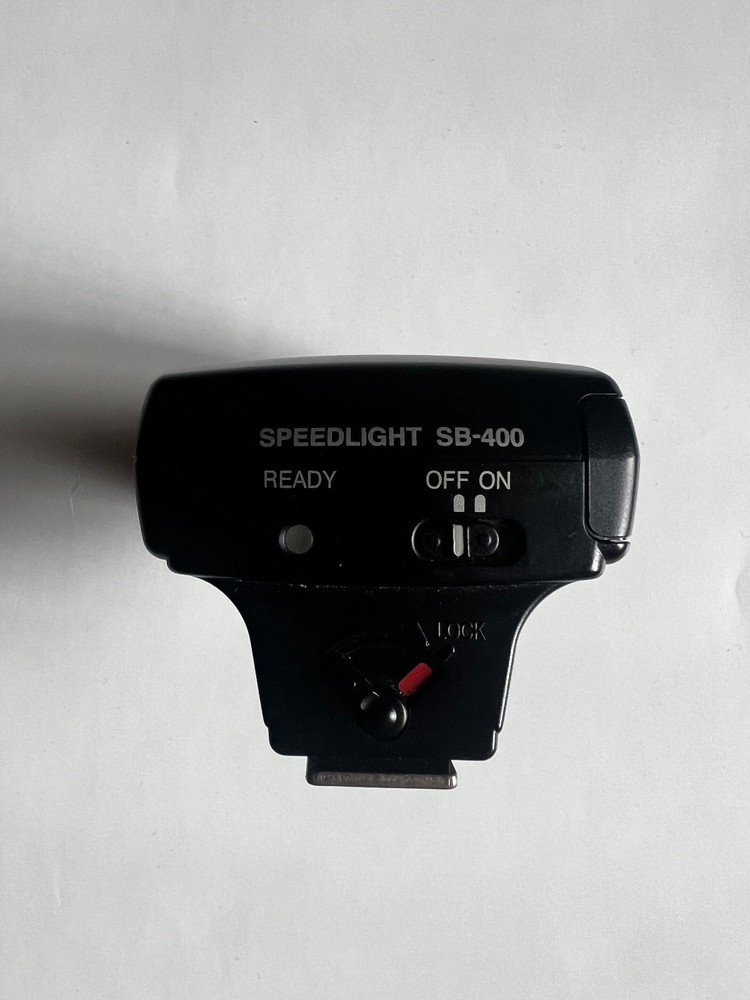 Nikon Speedlight Mount Flash SB-400 WORKING