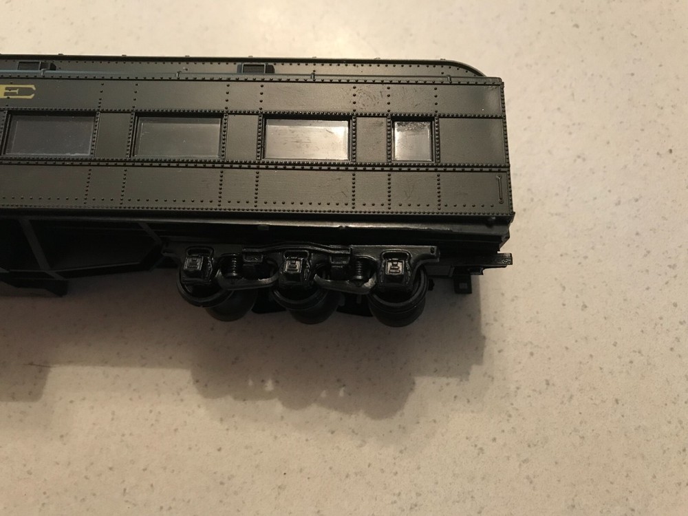 HO Passenger Train Wagon