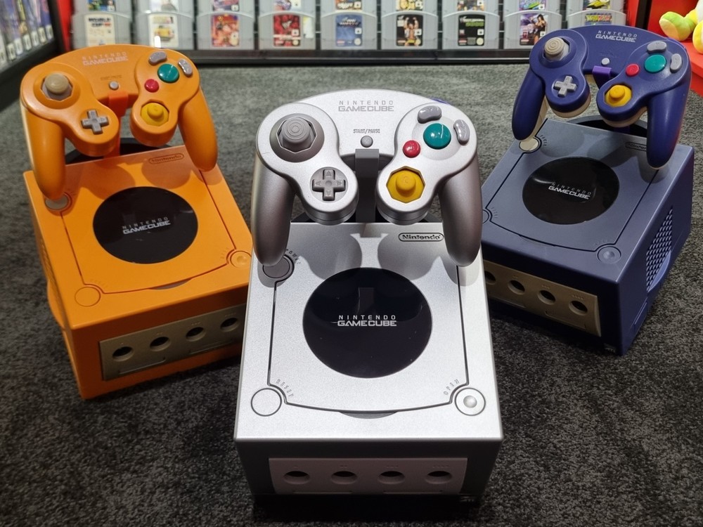 Nintendo GameCube Controller Display Stand –Console Holder | Retro Games