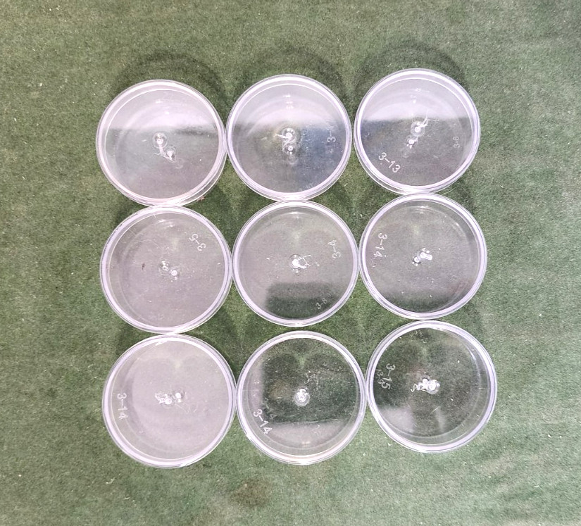 9 Round Acrylic Containers