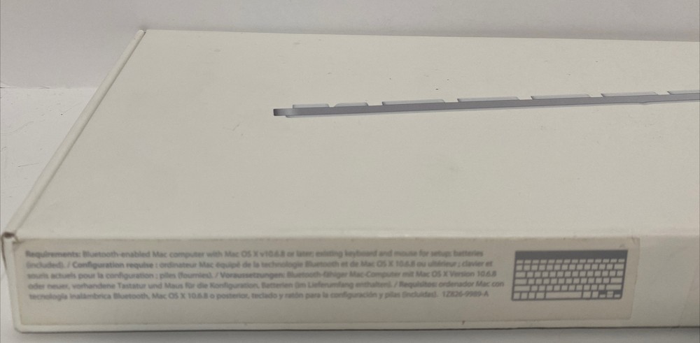 Apple Wireless Bluetooth Magic Keyboard Model No. A1314 - Tested, Working Silver