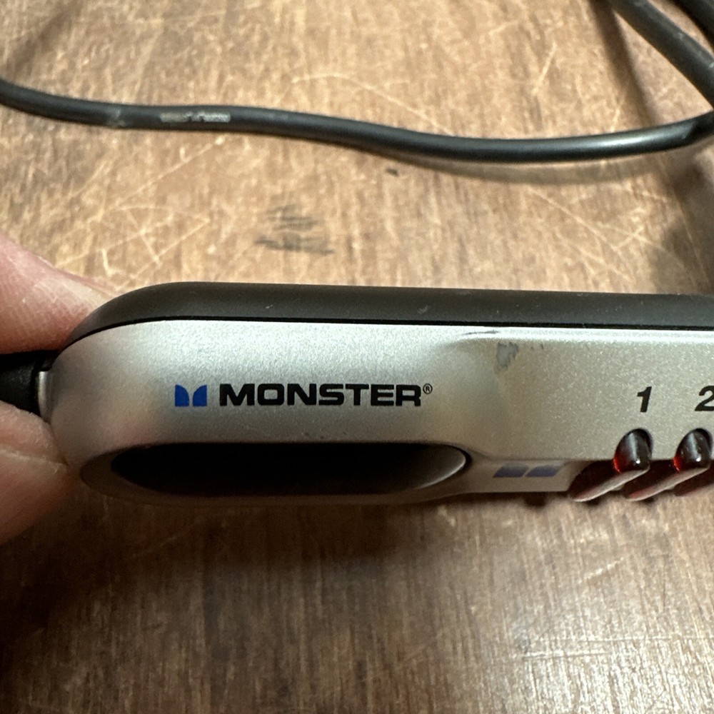 MONSTER ICARPLAY Wireless Plus FM Transmitter/Charger, Plus Verizon Charger