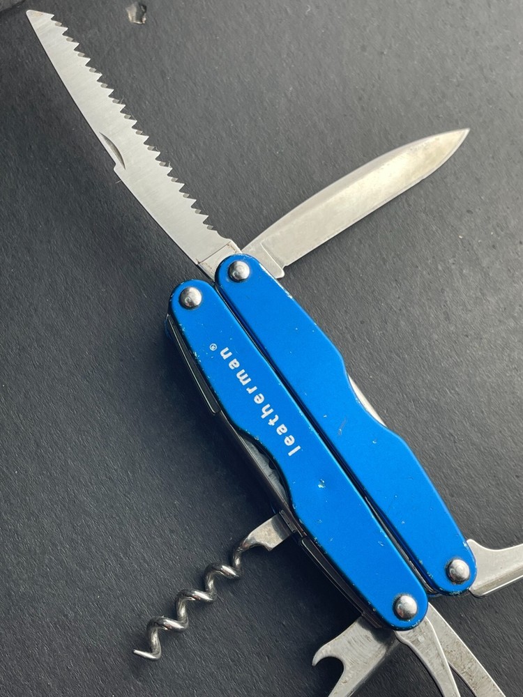Leatherman Juice CS4 Multi Tool - Various Colors