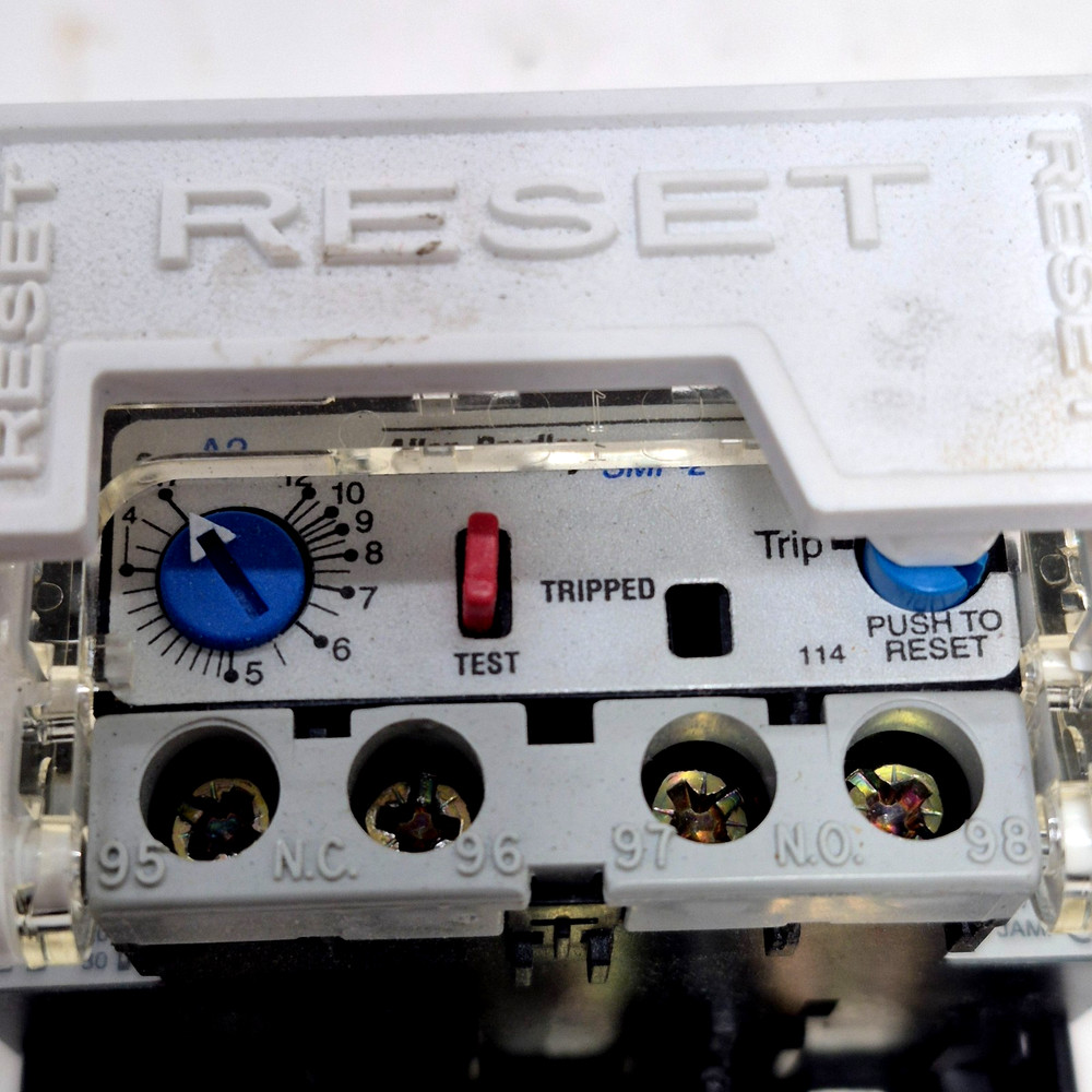 ALLEN-BRADLEY 592-B1FA SER. A SOLID STATE OVERLOAD RELAY 3.7-12A CURRENT RANGE