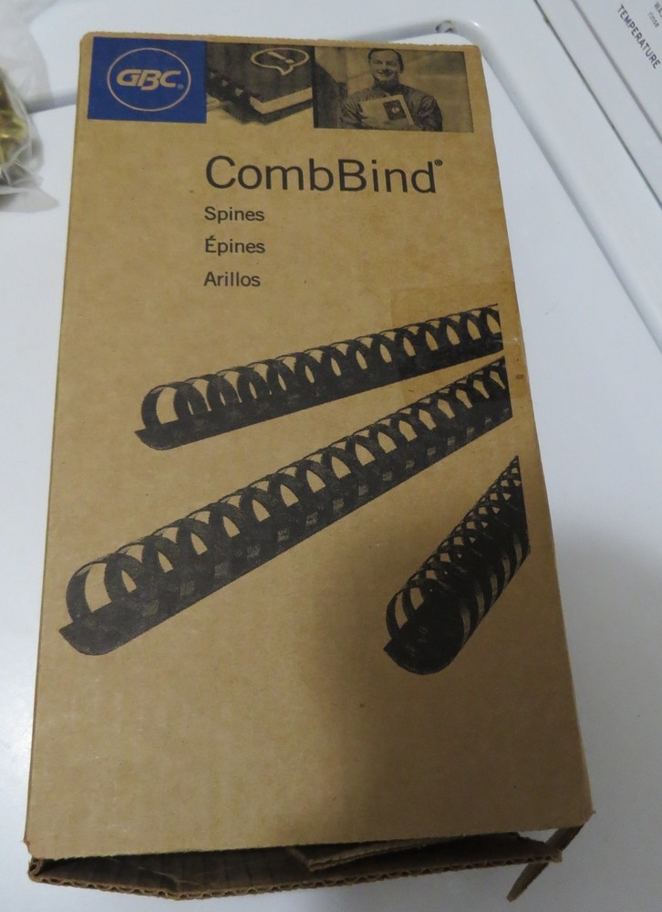 Plastic Comb Binding Spines 1/2in 11mm Navy 19-Ring 100 Pack Document Binder