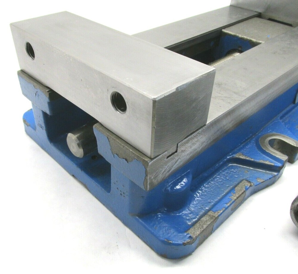 KURT ANGLOCK 6" MILLING MACHINE VISE w/ HANDLE - #D688
