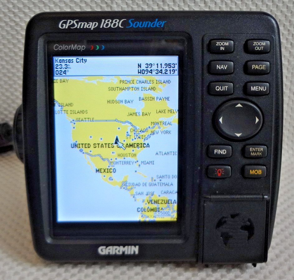 GARMIN GPSMAP 188C SOUNDER MARINE GPS CHART PLOTTER FISHFINDER DISPLAY w/ KNOBS