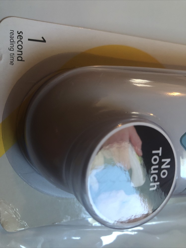 Safety 1st Quick Read Forehead Thermometer Model# TH068 Accurate Easy No Touch!