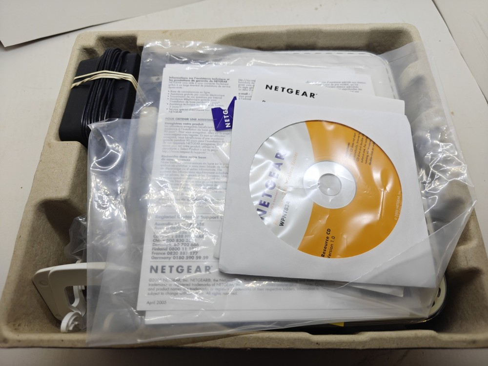 Netgear WPNT834NA RangeMax 240 Wireless Router
