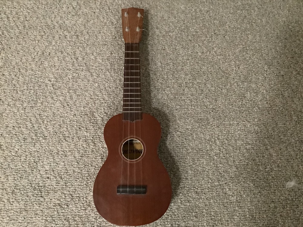 Crestwood Ukulele Model No. 3007