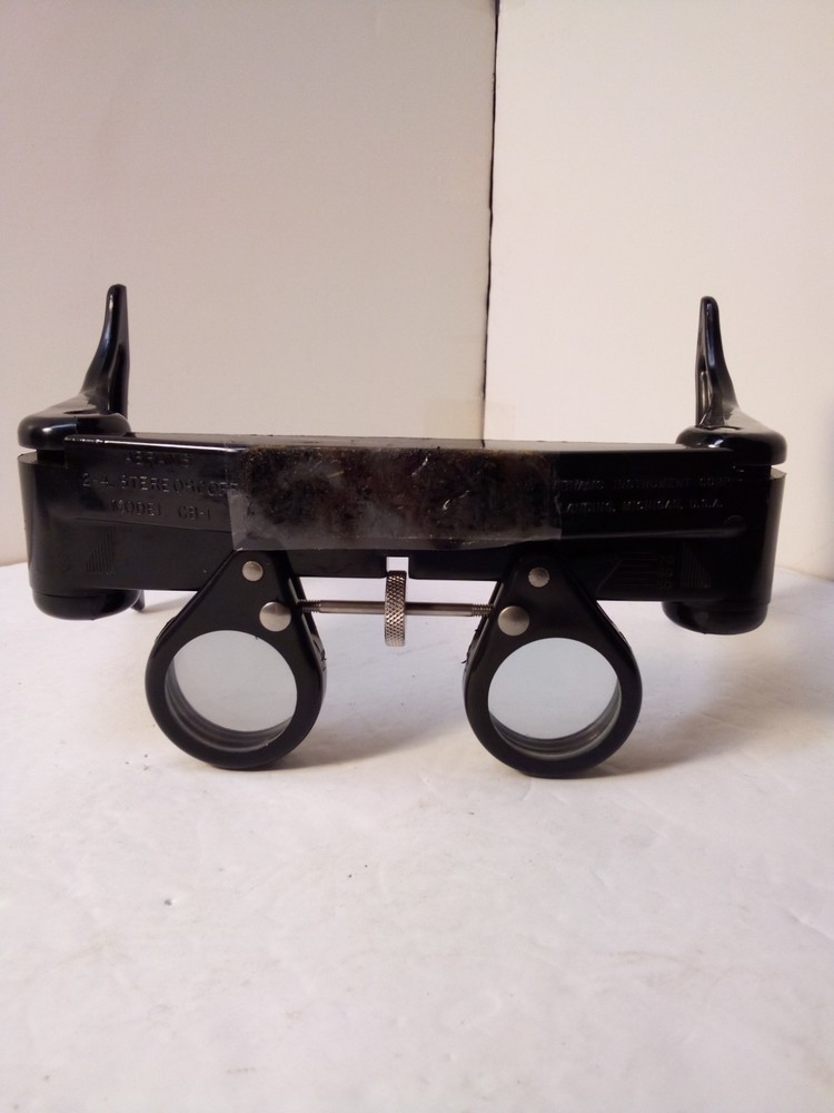 Vintage Abrams 2-4 Stereoscope Model CB-1 w/Case