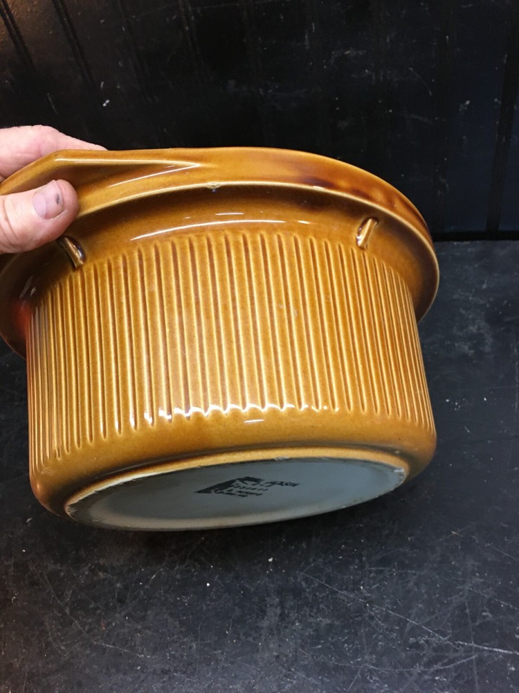 Vintage Ceramic 2.5QT Rival Ceramic Crock with lid