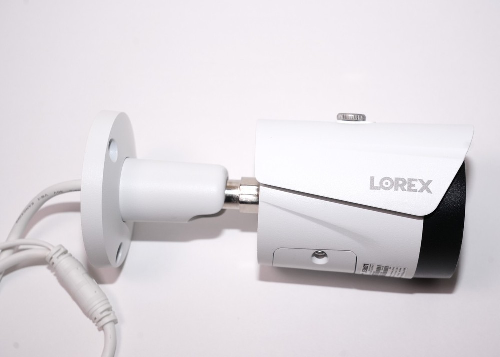 Lorex 4K IP POE Wired Bullet Security Camera Listen-In Audio E842CA