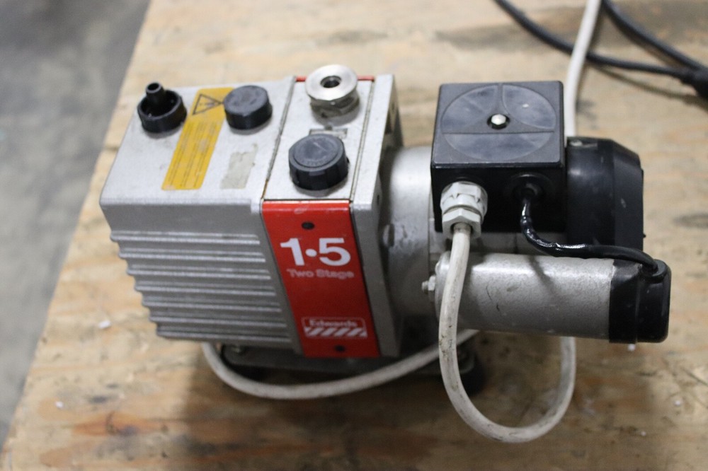 Edwards 1.5 TWO STAGE VACUUM PUMP