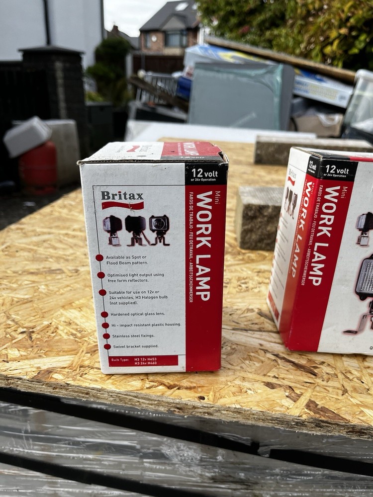 2 off L71.00.LMV - BRITAX WORK LIGHTS