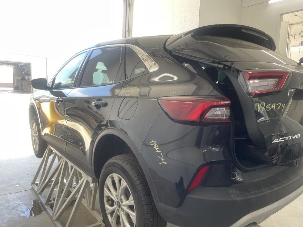 Complete Console Front Floor With Automatic Temperature Control Fits 23-25 ESCAP