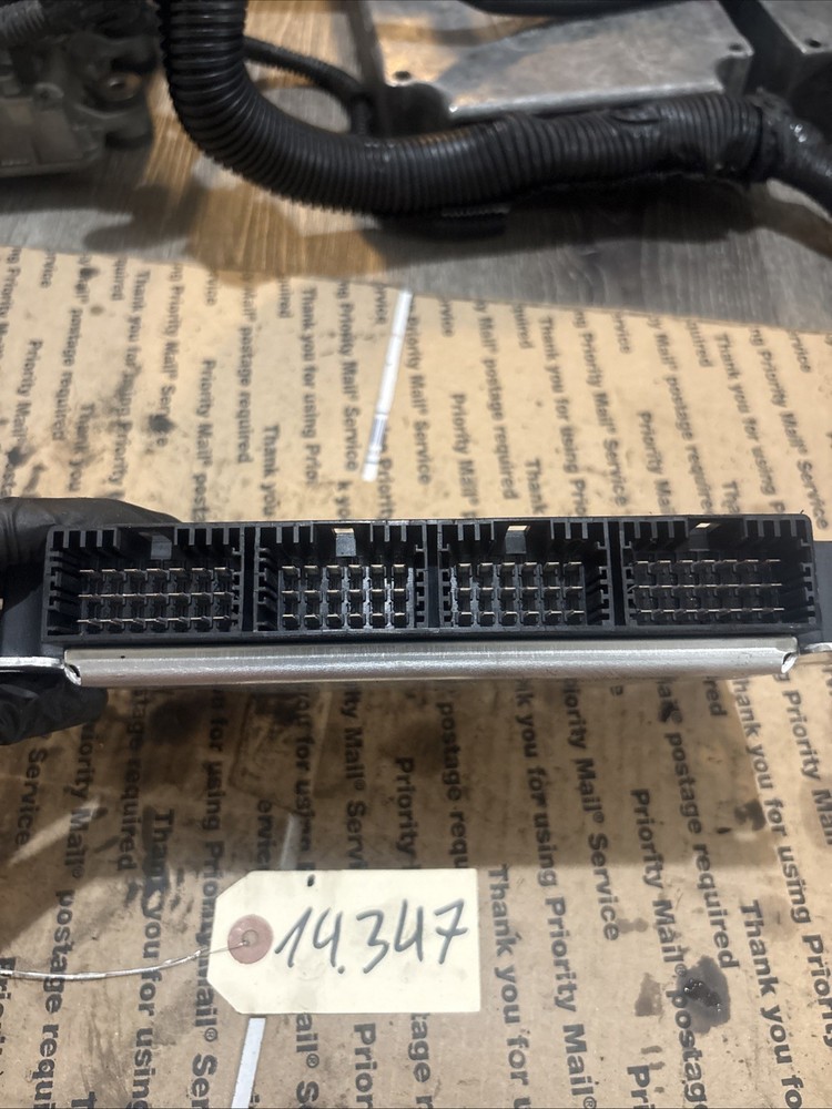 Volvo VNL Light Control Module - P/N: 21803280-03