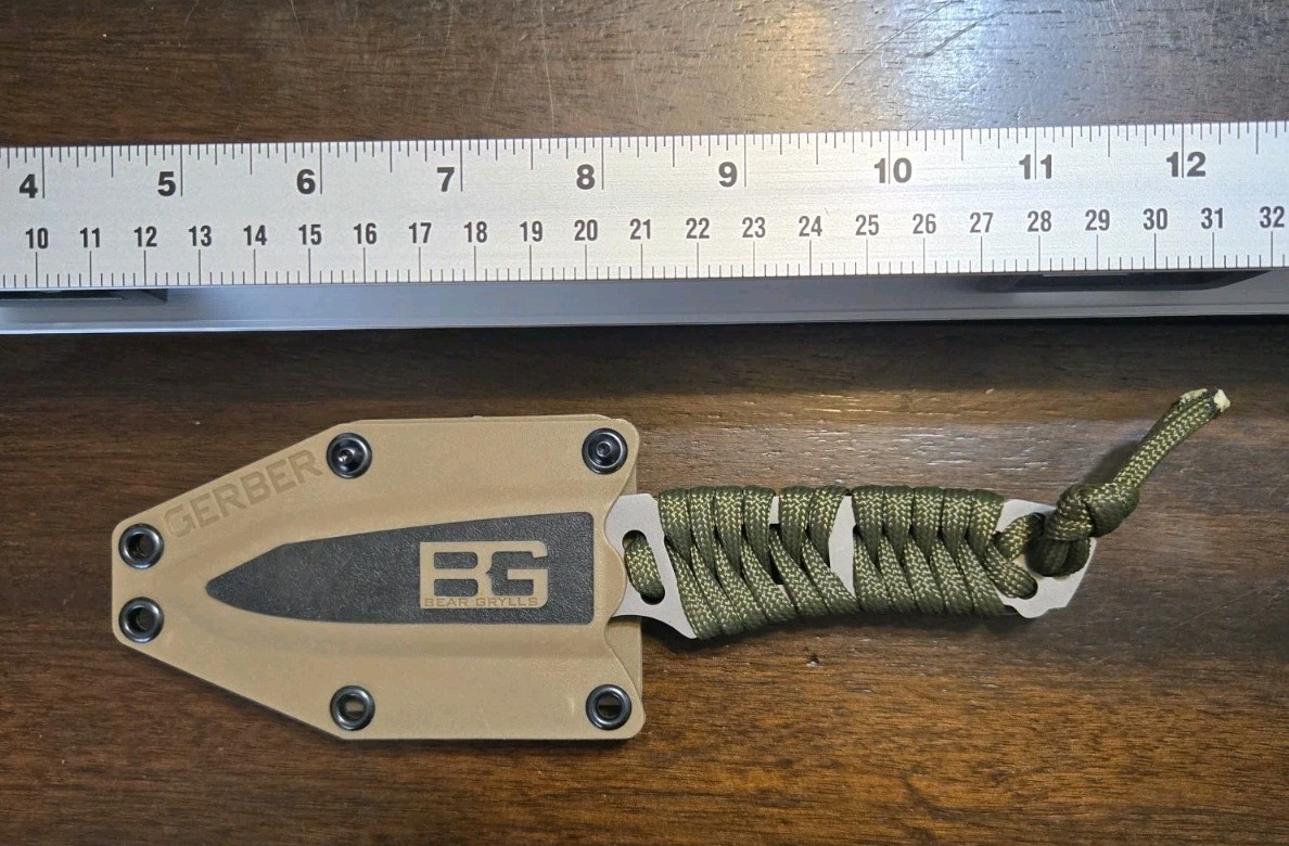 Gerber Bear Grylls Green Paracord Knife & Desert Sheath Full Tang Fixed Blade