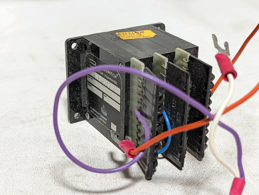 Digitran Digiswitch 3-P-252A switch, rotary thumbwheel