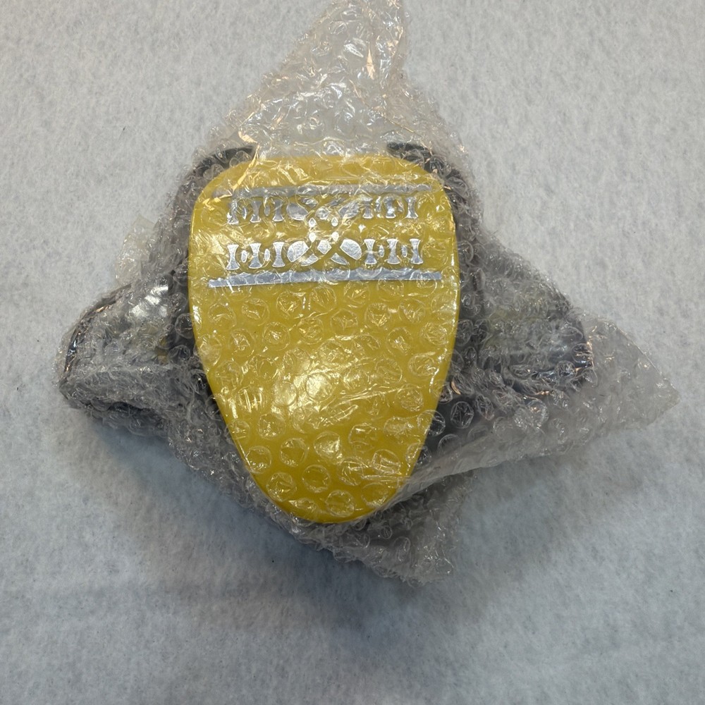 We R Memory Keepers Edge Border Paper Punch LOOP NEW