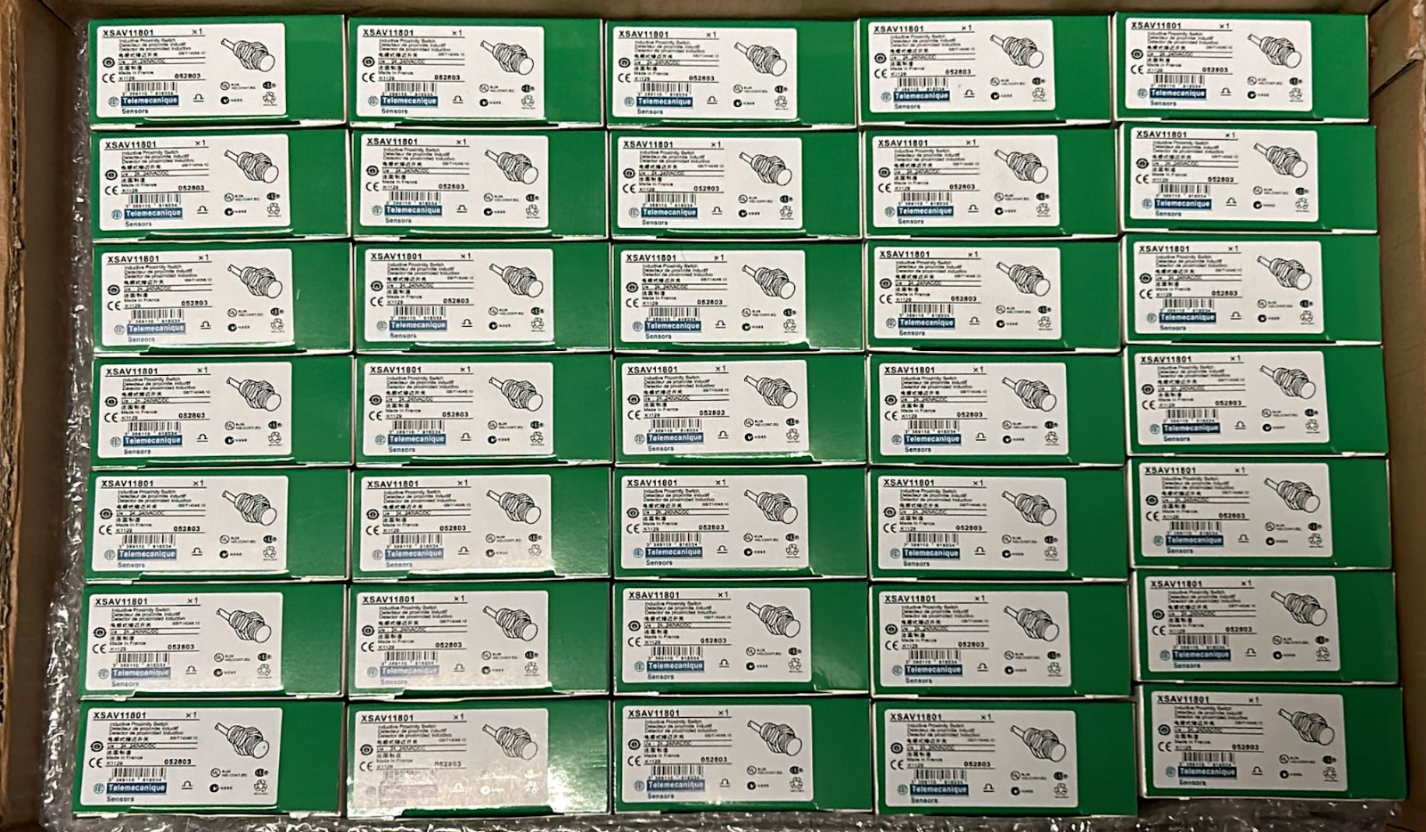 SCHNEIDER XSAV11801 Inductive Proximity Sensor ( XSA-V11801 )