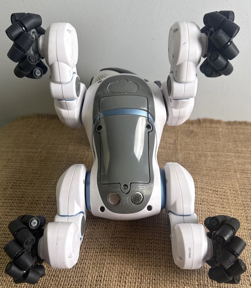 WowWee 0805 Chip Robot Toy Dog - White UNTESTED READ DESCRIPTION