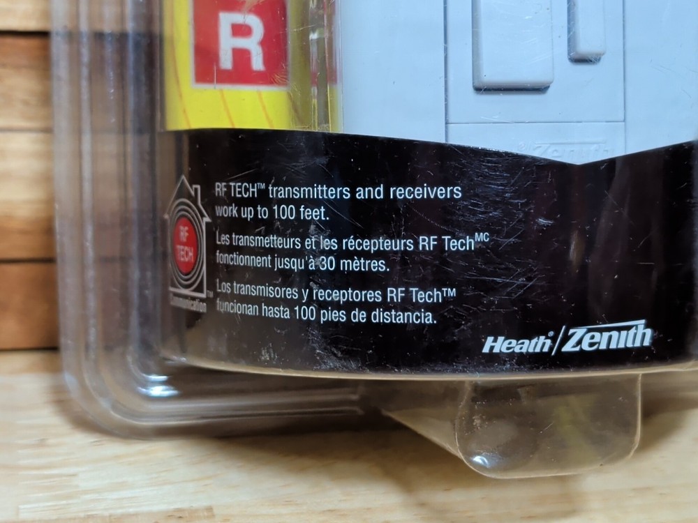 Heath Zenith Wireless Command Indoor Wall Switch Dimming RH-6017-WH5-A